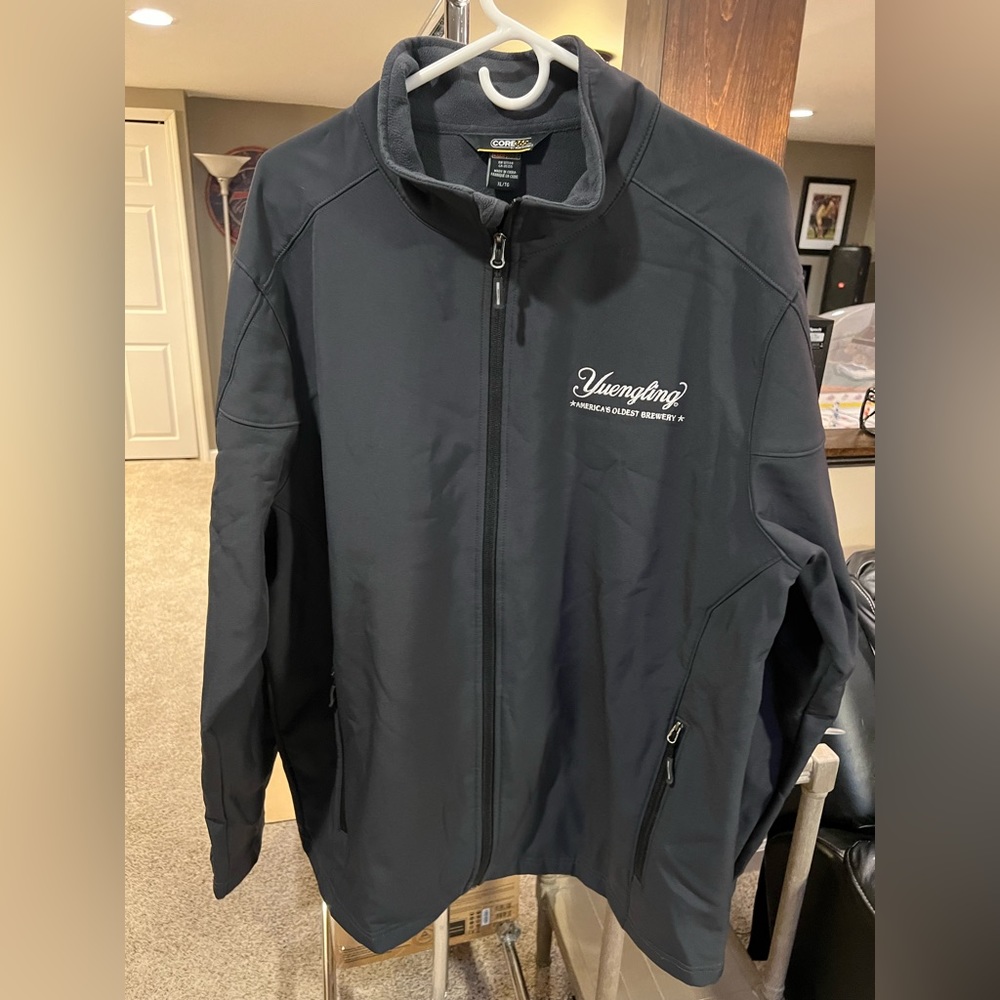 Yuengling Beer. North end call zip softshell. Fleece lined. XL jacket.